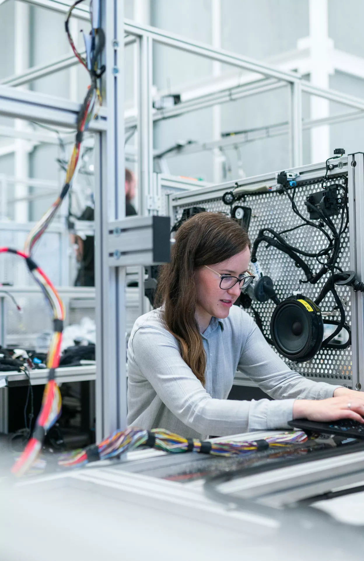Female scientist at a computer in a lab