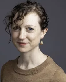 Headshot of Dr Julia Guarneri