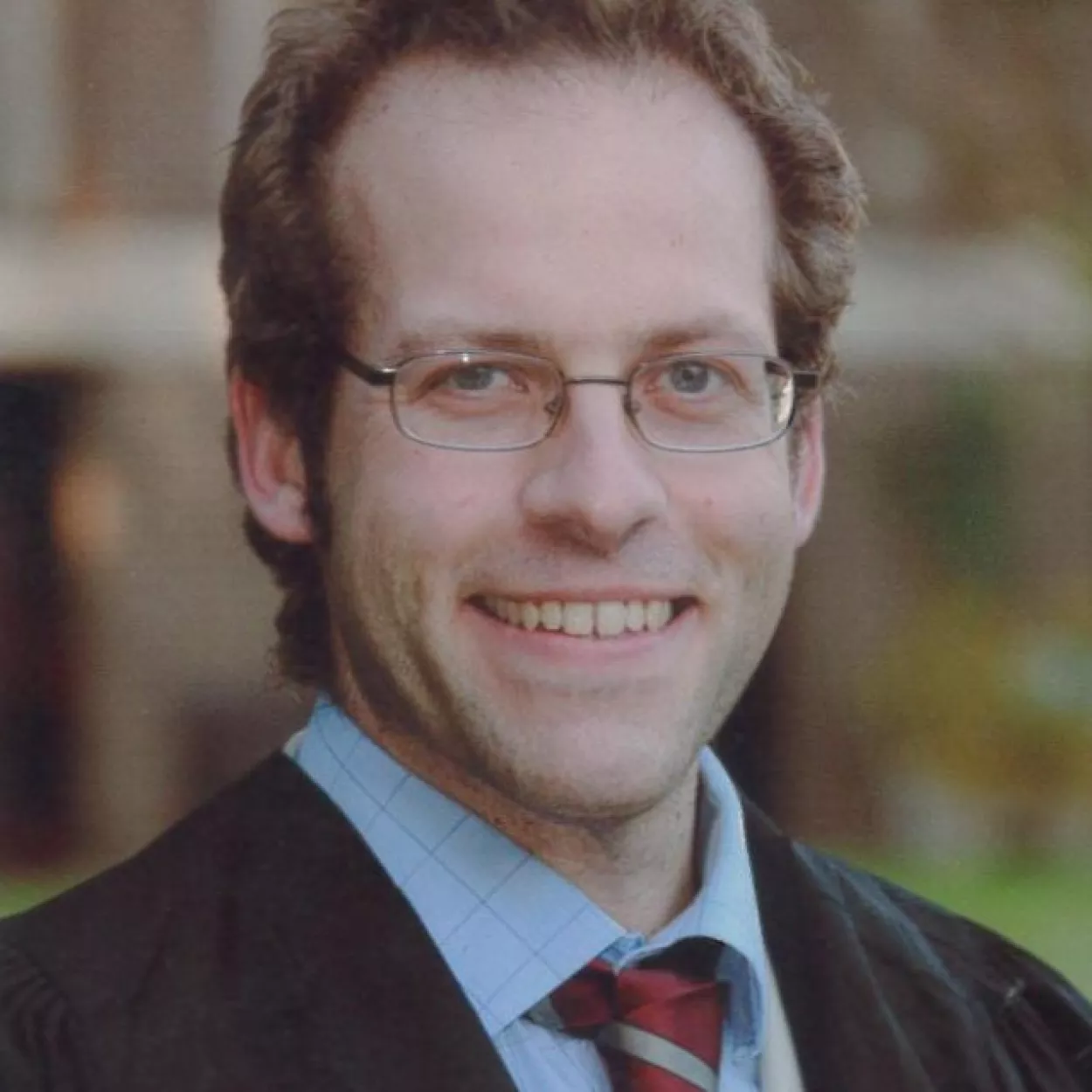 Headshot of professor Simon Gathercole