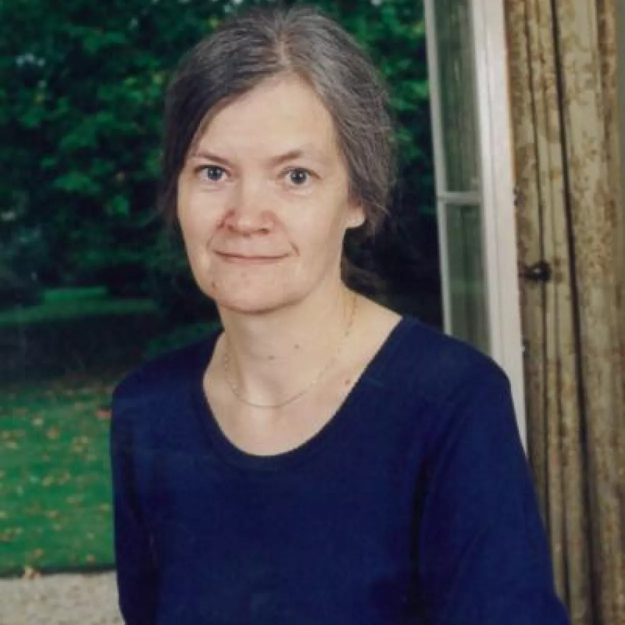 Headshot of Dr Rosemary Horrox